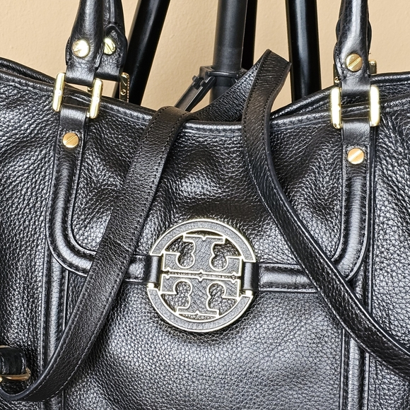 Tory Burch Amanda Black Leather Shoulder /Crossbody Bag - Picture 11 of 11